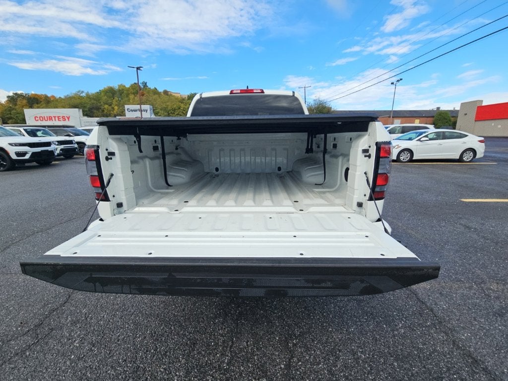 2023 Nissan Frontier Crew Cab SV 4x4