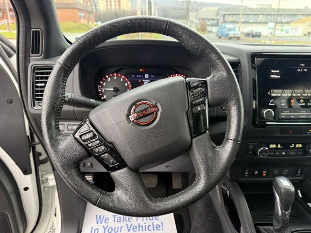 2022 Nissan Frontier Crew Cab PRO-4X 4x4
