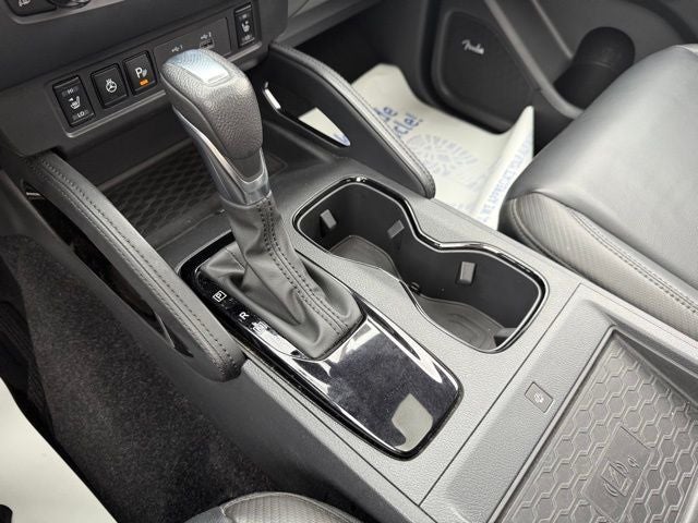 2022 Nissan Frontier Crew Cab PRO-4X 4x4