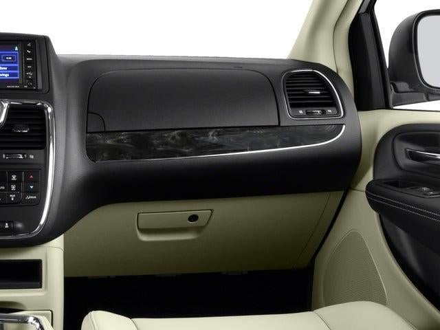 2016 Chrysler Town & Country Touring-L Anniversary Edition