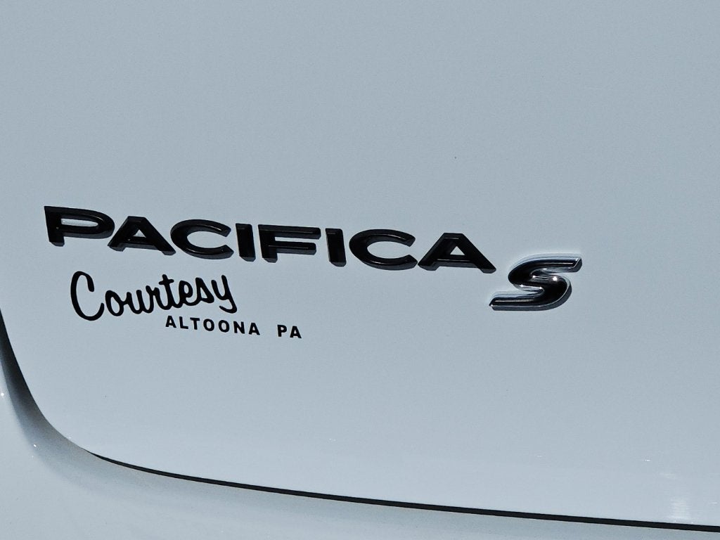 2026 Chrysler Pacifica Limited