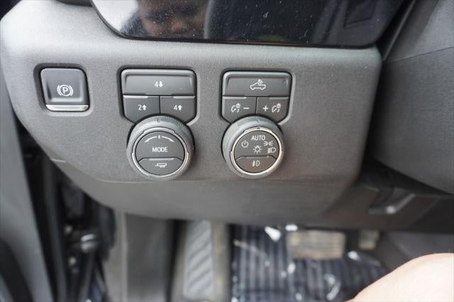 2025 Chevrolet Silverado 2500HD 4WD Crew Cab Standard Bed LT