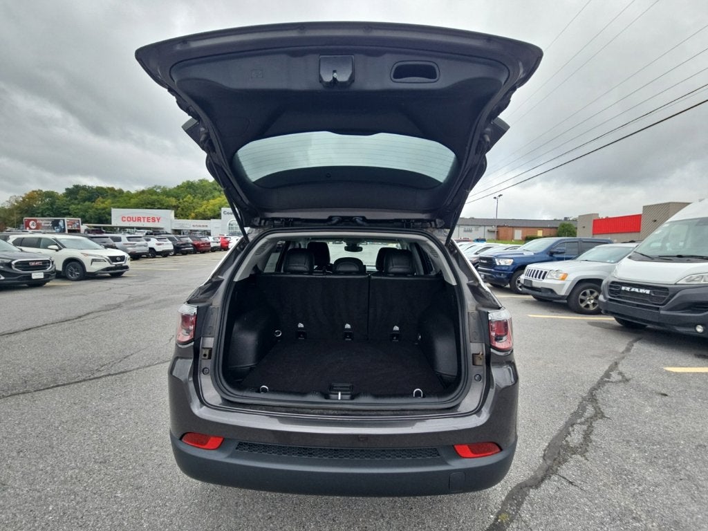 2022 Jeep Compass Latitude Lux 4x4