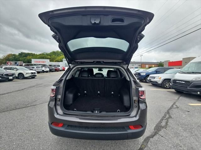 2022 Jeep Compass Latitude Lux 4x4