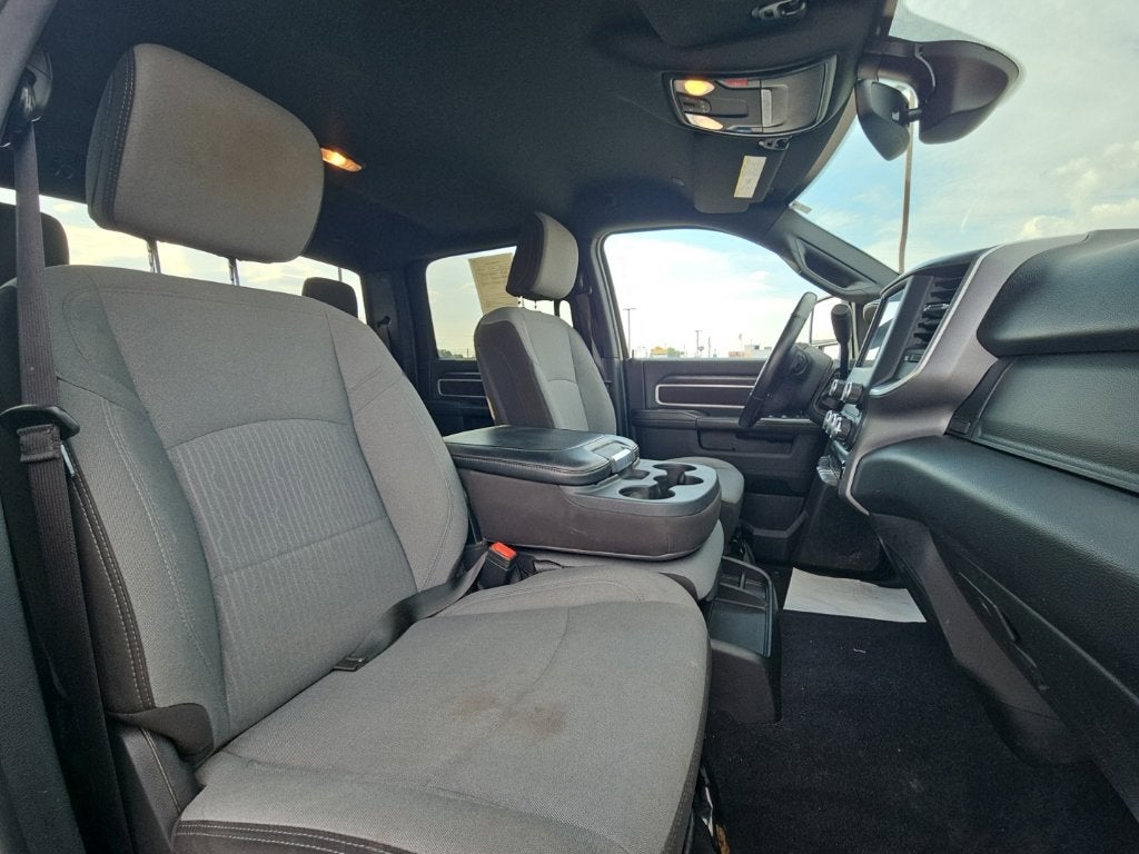2024 RAM 3500 Big Horn Crew Cab 4x4 8' Box