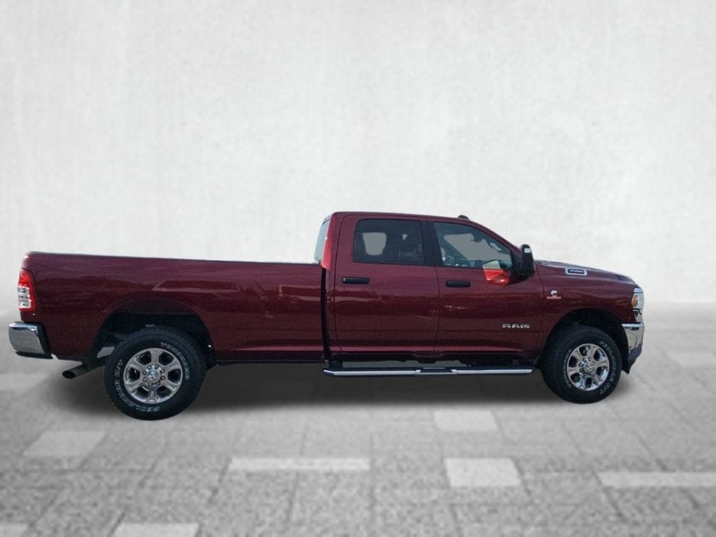2024 RAM 3500 Big Horn Crew Cab 4x4 8' Box