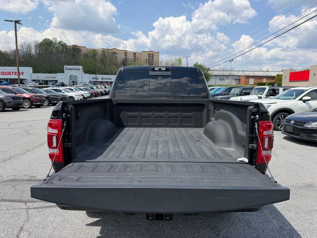 2024 RAM 3500 Limited Mega Cab 4x4 6'4' Box