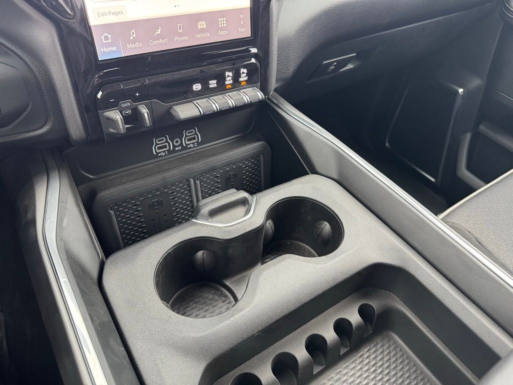 2025 RAM 2500 Laramie Crew Cab 4x4 6'4' Box