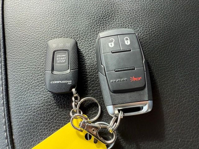 2022 RAM 2500 Tradesman Crew Cab 4x4 6'4' Box