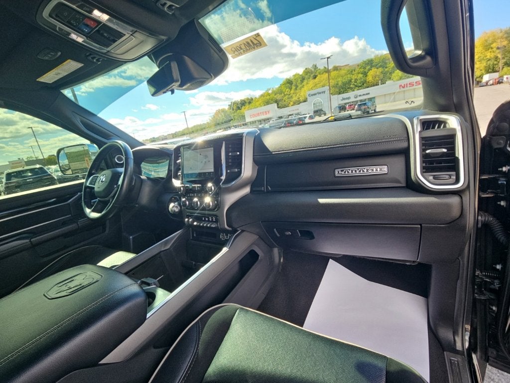 2022 RAM 2500 Laramie Crew Cab 4x4 6'4' Box