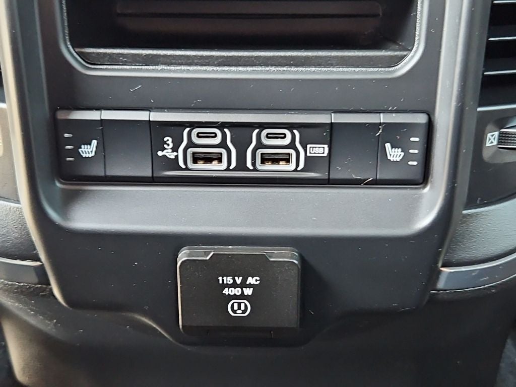 2019 RAM 2500 Limited Crew Cab 4x4 6'4' Box