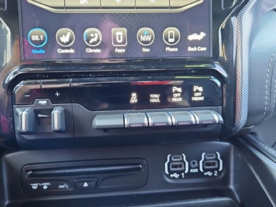 2019 RAM 2500 Limited Crew Cab 4x4 6'4' Box