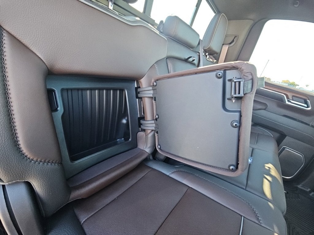 2023 GMC Sierra 1500 4WD Crew Cab Short Box Denali