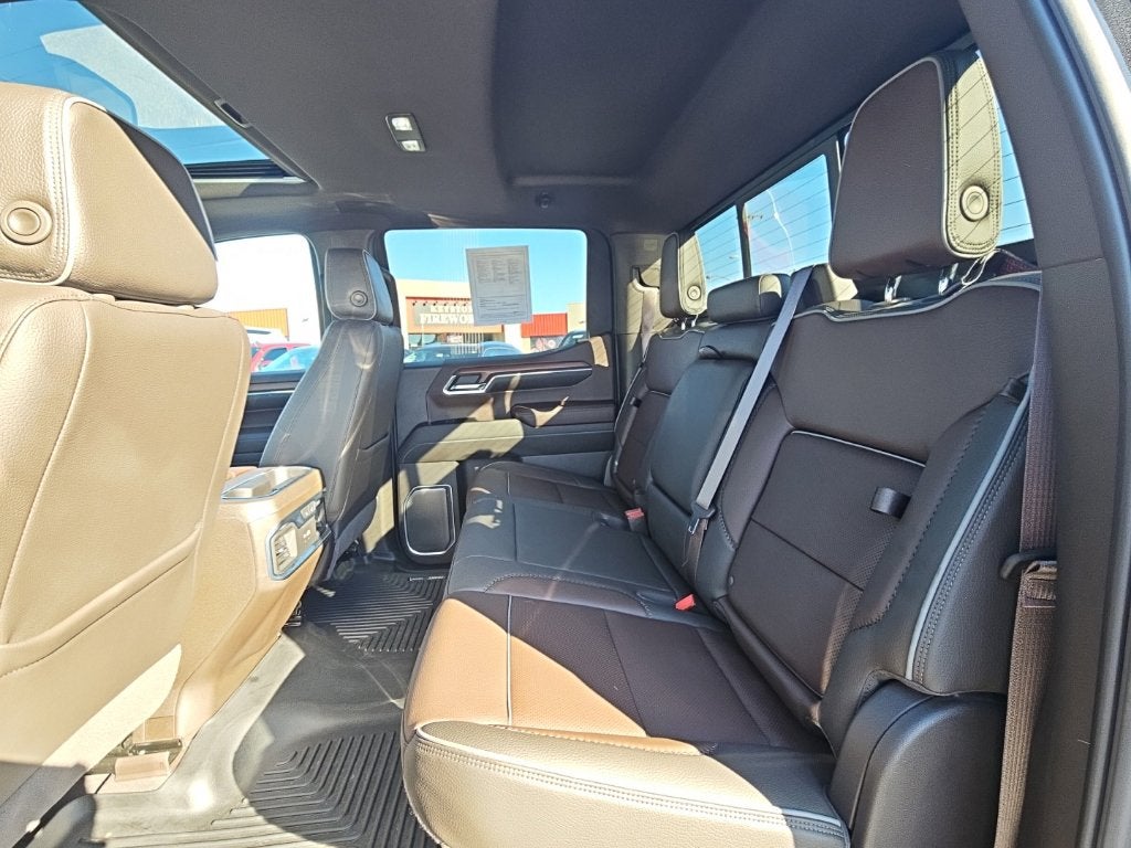2023 GMC Sierra 1500 4WD Crew Cab Short Box Denali