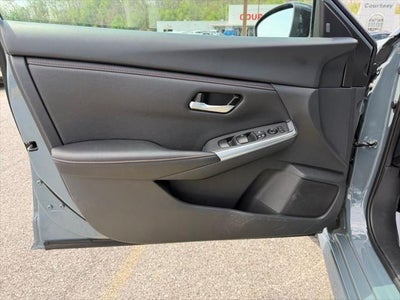 2024 Nissan Sentra SR Xtronic CVT