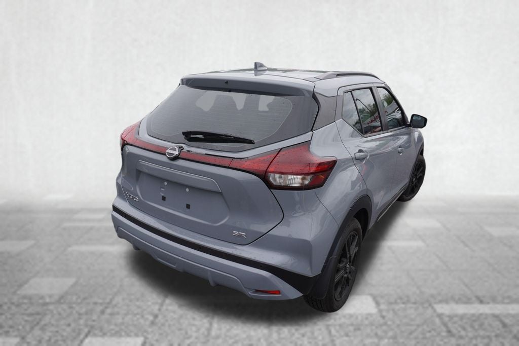 2023 Nissan Kicks SR Xtronic CVT