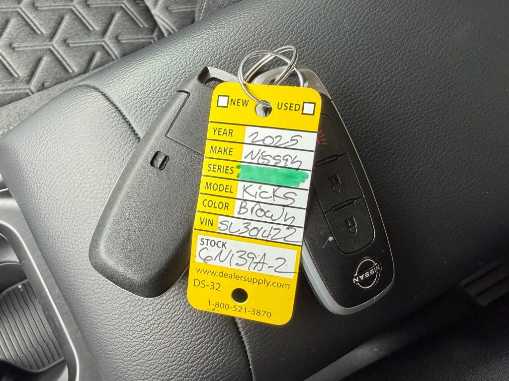 2025 Nissan Kicks SV FWD
