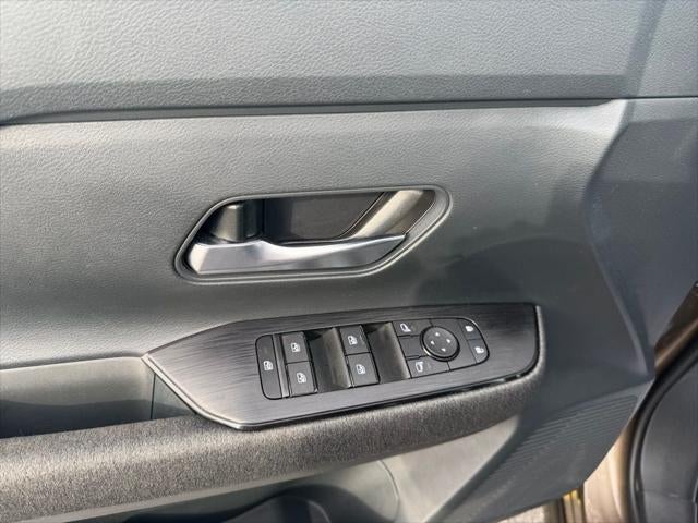 2025 Nissan Kicks SV FWD