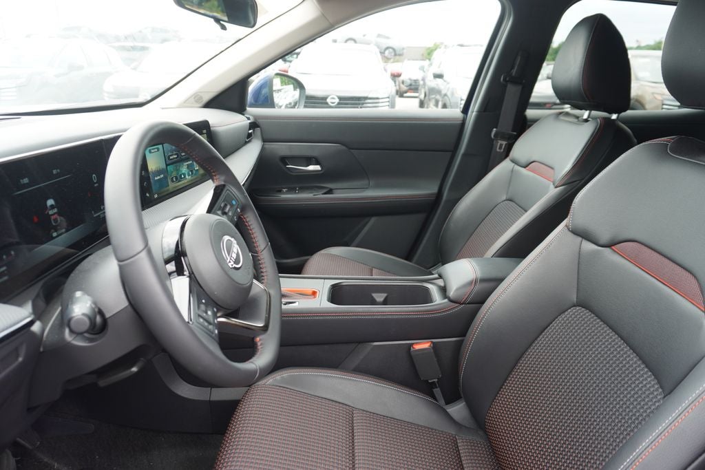 2025 Nissan Kicks SR Intelligent AWD