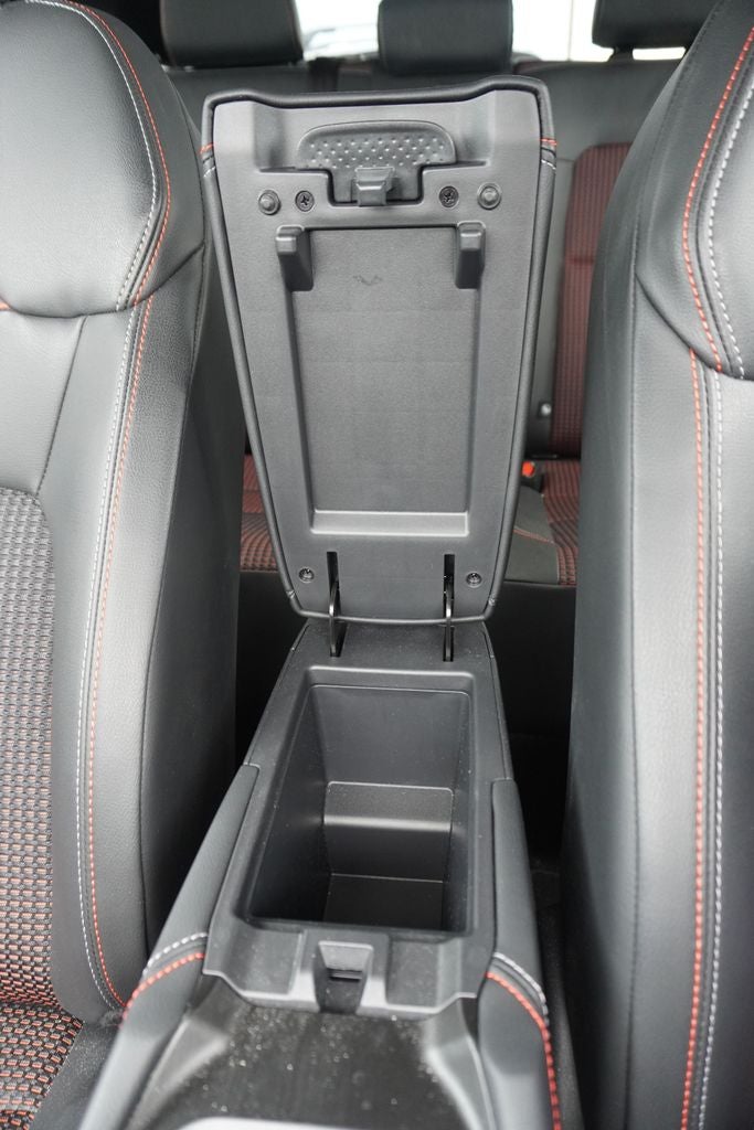 2025 Nissan Kicks SR Intelligent AWD