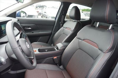 2025 Nissan Kicks SR Intelligent AWD