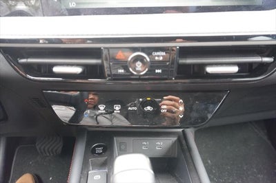 2025 Nissan Kicks SR Intelligent AWD