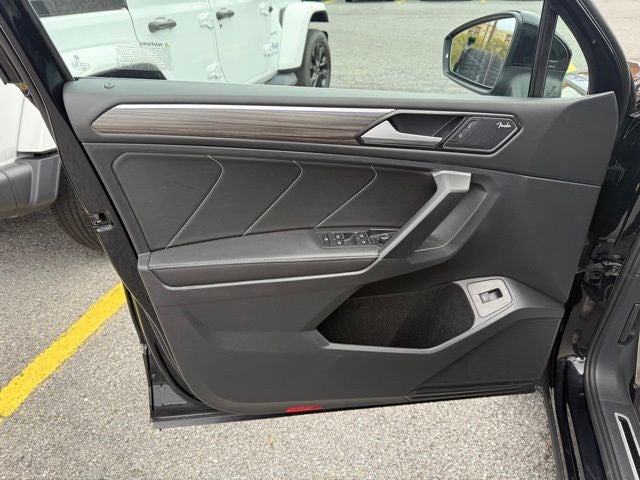 2022 Volkswagen Tiguan 2.0T SEL R-Line