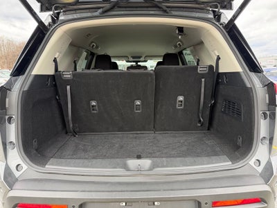 2025 Nissan Pathfinder SV 4WD