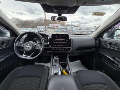2024 Nissan Pathfinder SV 4WD