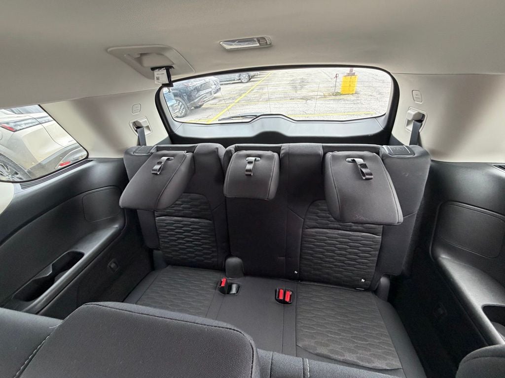 2024 Nissan Pathfinder SV 4WD