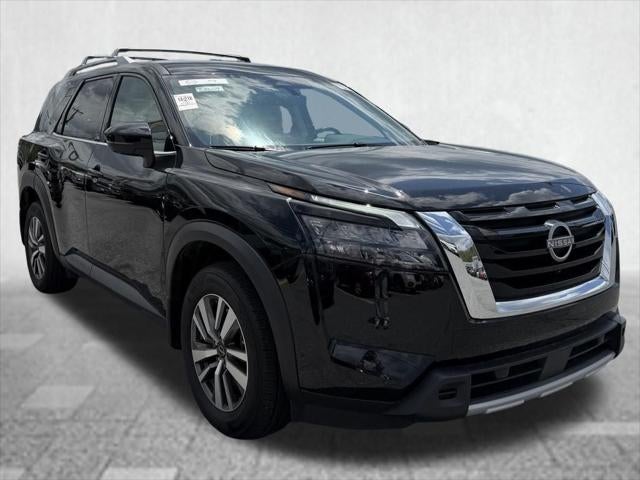 2025 Nissan Pathfinder SL 4WD