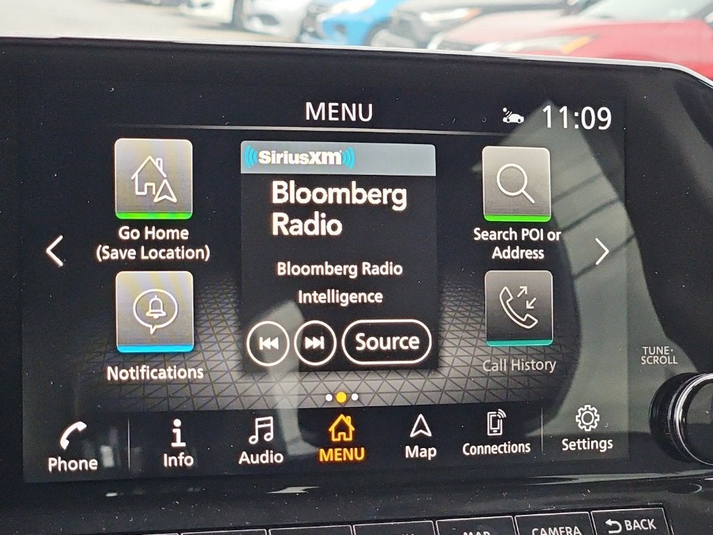 2025 Nissan Pathfinder SL 4WD