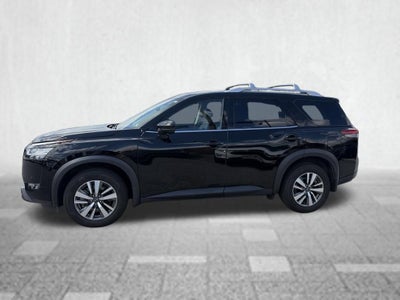 2024 Nissan Pathfinder SL 4WD