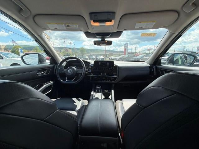 2024 Nissan Pathfinder SL 4WD