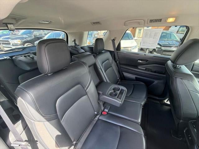 2024 Nissan Pathfinder SL 4WD