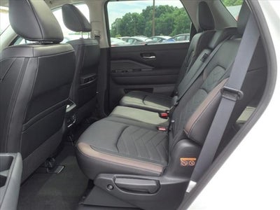 2024 Nissan Pathfinder Platinum 4WD