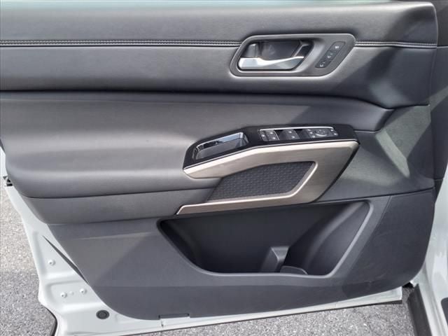 2024 Nissan Pathfinder Platinum 4WD