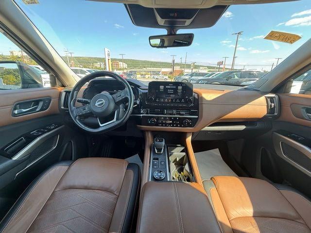 2023 Nissan Pathfinder Platinum 4WD