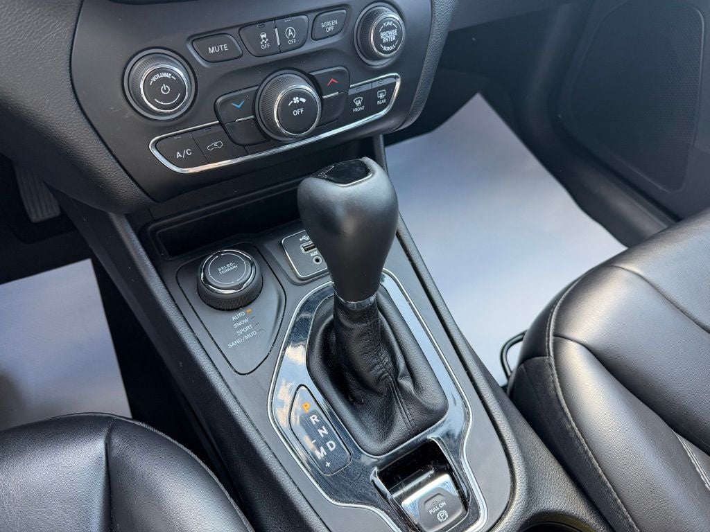 2021 Jeep Cherokee Altitude