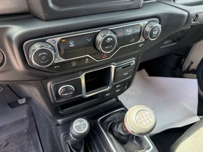 2022 Jeep Gladiator Sport