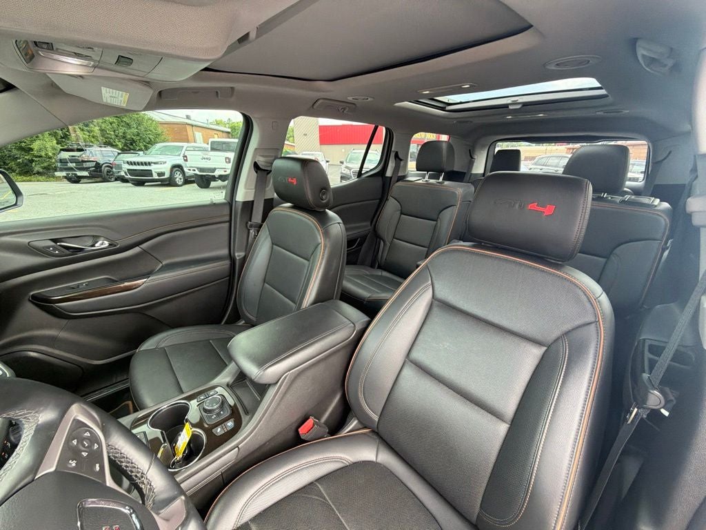 2023 GMC Acadia AT4
