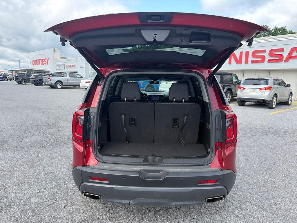 2023 GMC Acadia AT4
