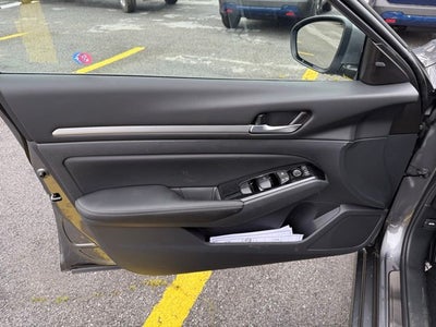 2025 Nissan Altima 2.5 SL