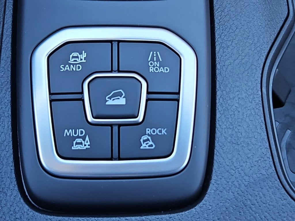 2027 Nissan Frontier PRO-4X