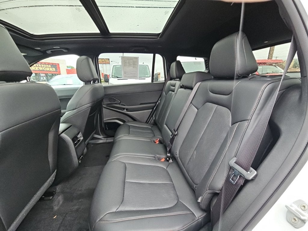 2026 Jeep Cherokee Overland