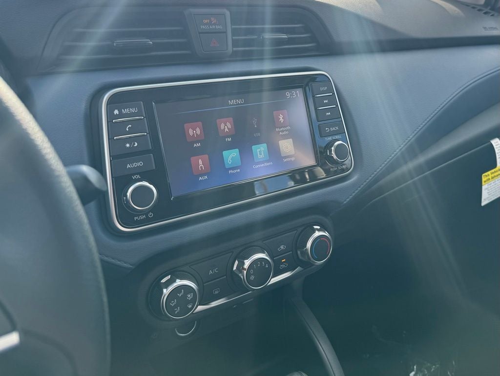 2025 Nissan Versa 1.6 SV