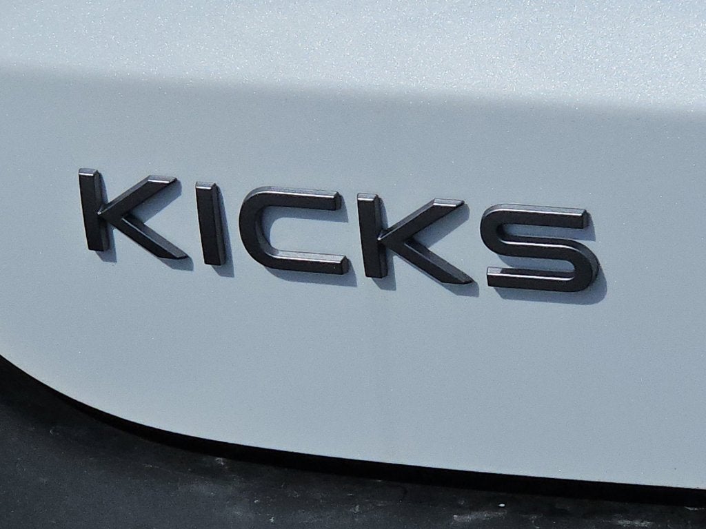 2027 Nissan Kicks SV