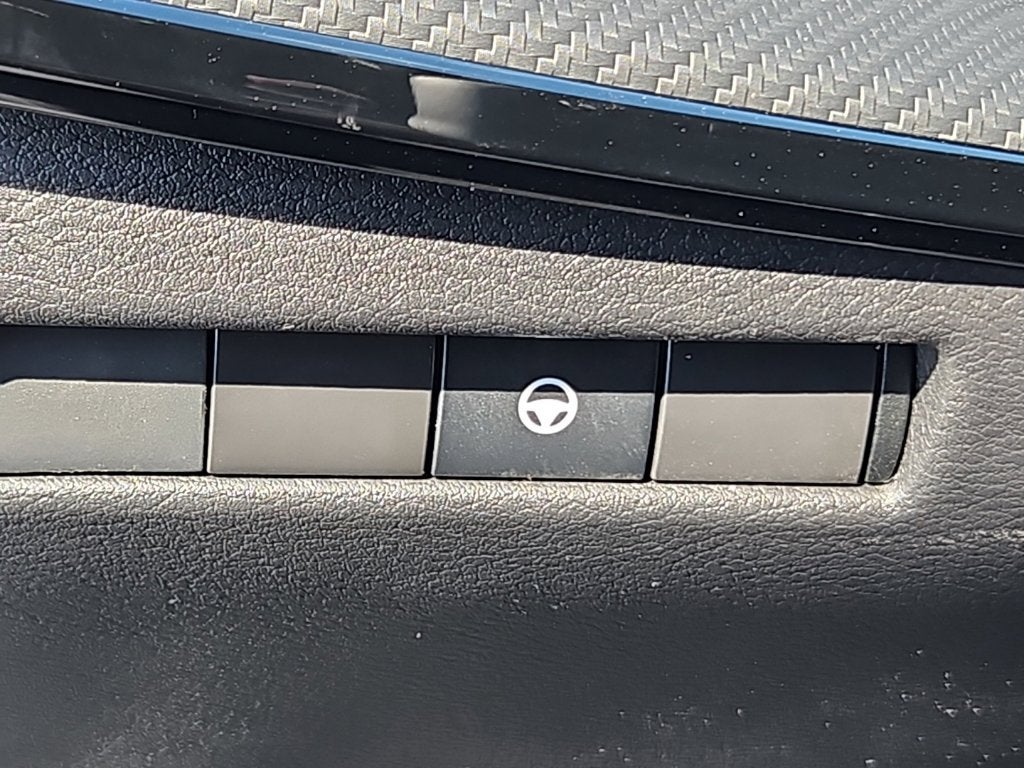 2027 Nissan Kicks SR