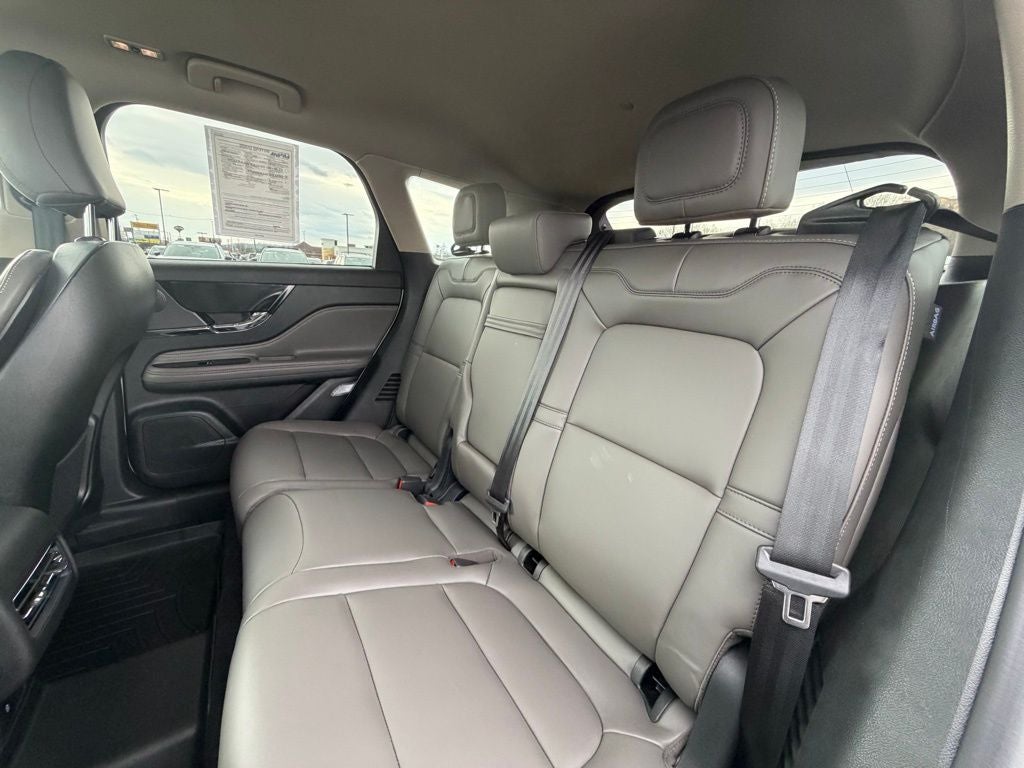 2025 Lincoln Corsair Premiere