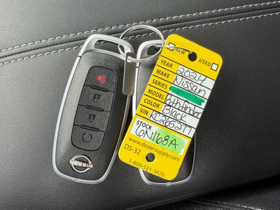 2024 Nissan Pathfinder SV